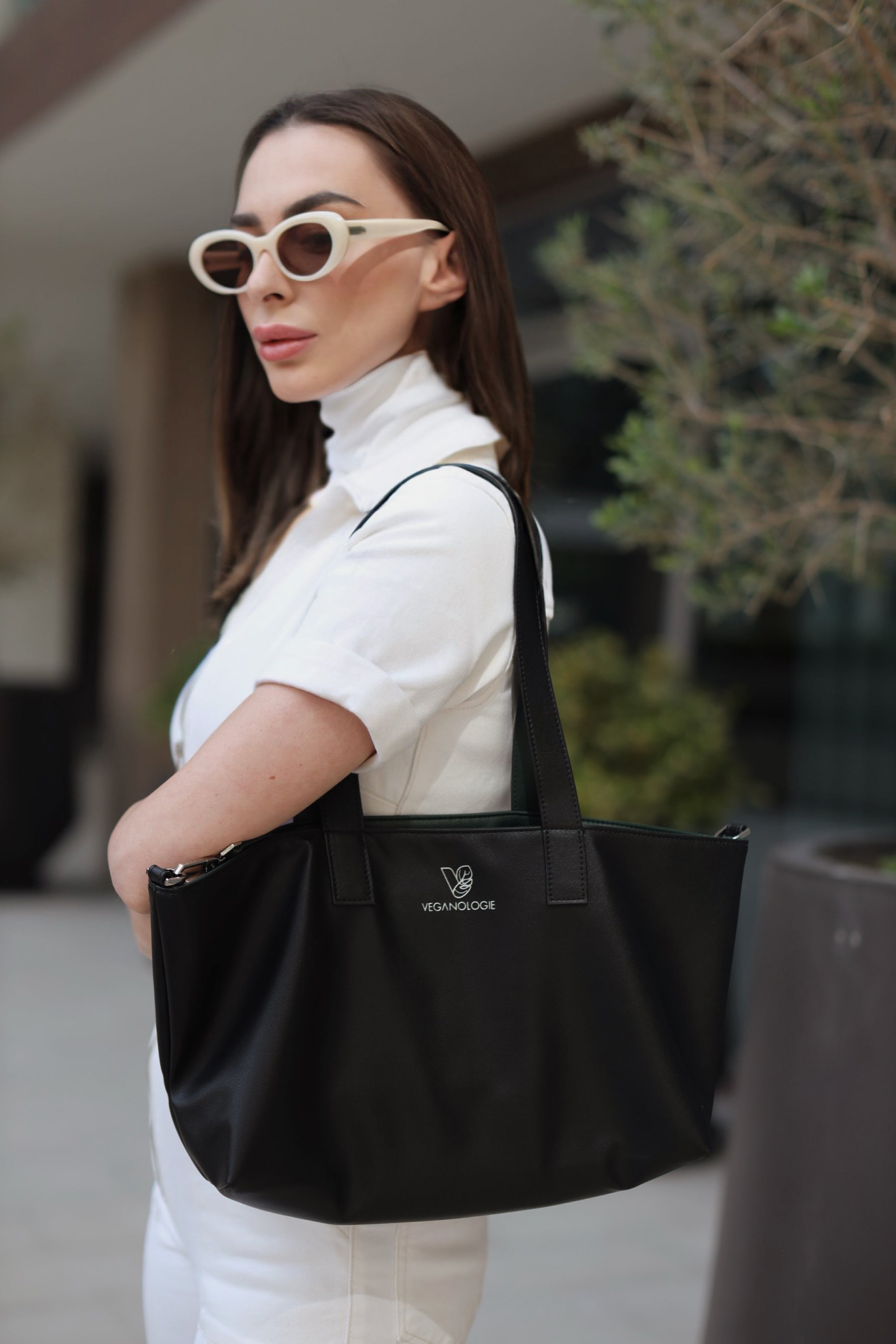Palindrome Reversible Tote