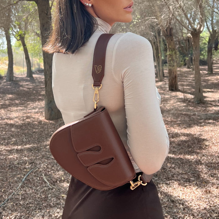 Pebble Shoulder Bag Chocolate alternate