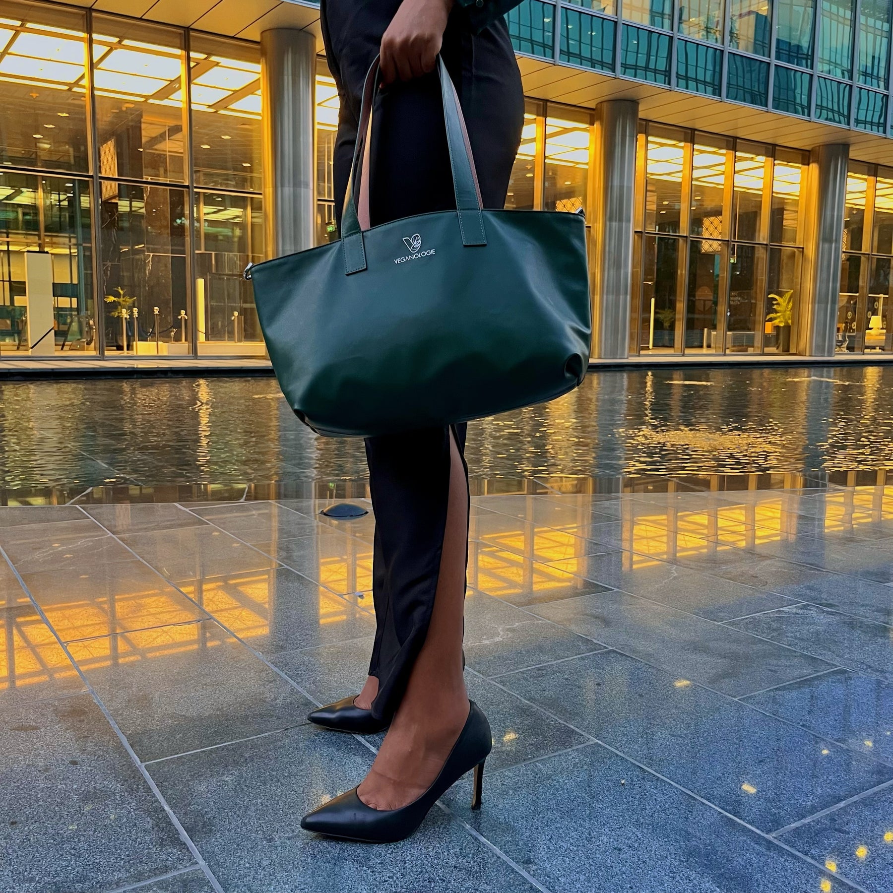 Palindrome Reversible Tote