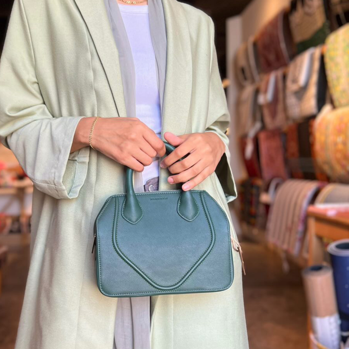 Gemma Crossbody Bag Veganologie alternate